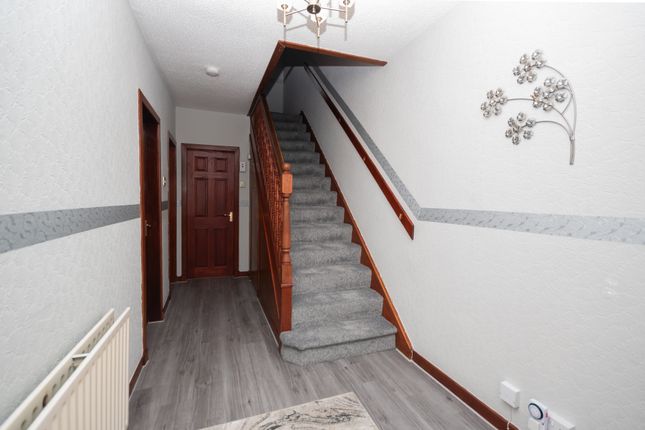 3, Auchincloch Drive, Banknock photo 2