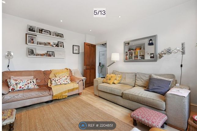 Dorchester Way, Kenton, Harrow photo 3