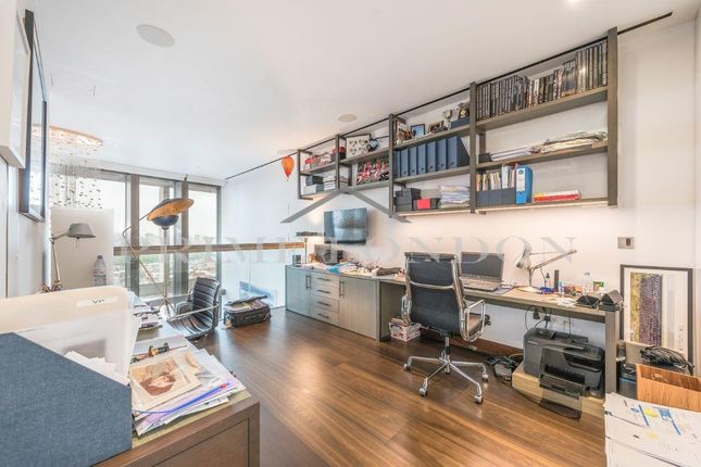 Flat for sale in Kings Gate Walk, Westminster, London