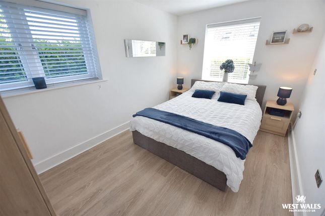 11 Rhodewood, St. Brides Hill, Saundersfoot photo 2