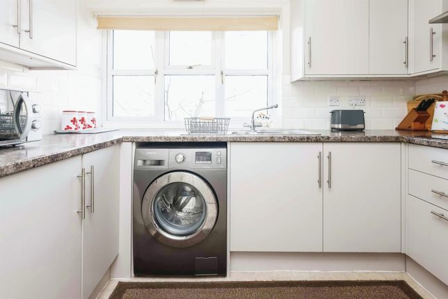 Flat 3, 55, Riddfield Road, Birmingham photo 4