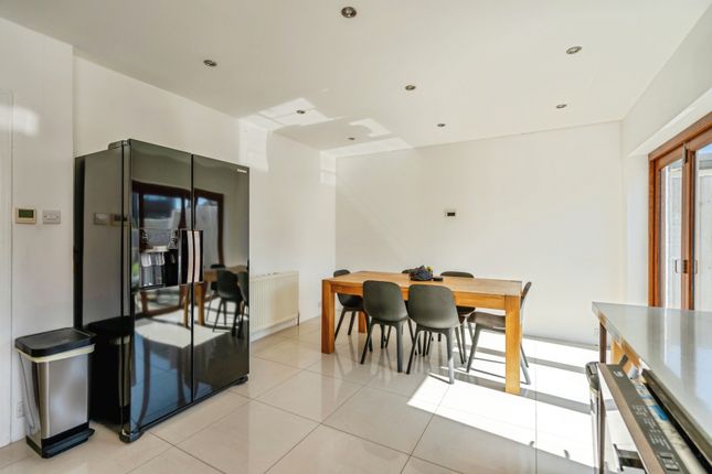 27, Clifton Road, Bognor Regis photo 2