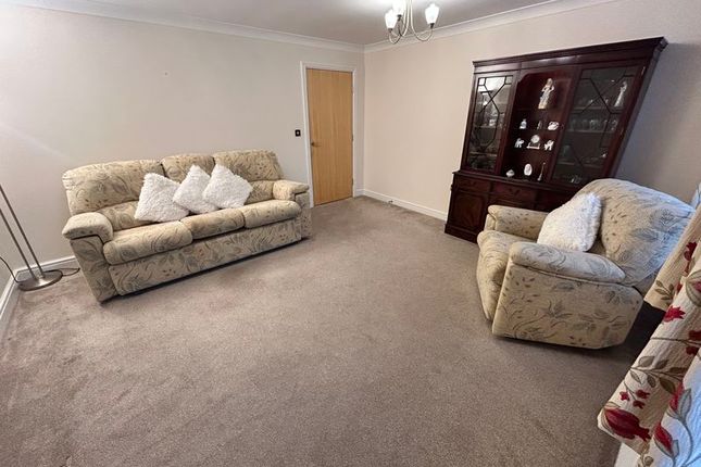 2, Cwrt Peris, Colwyn Crescent, Rhos on Sea photo 3