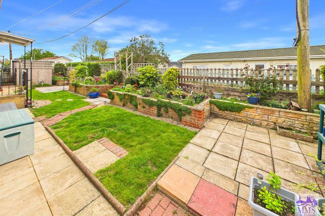 44, Beech Road, Hoo photo 4