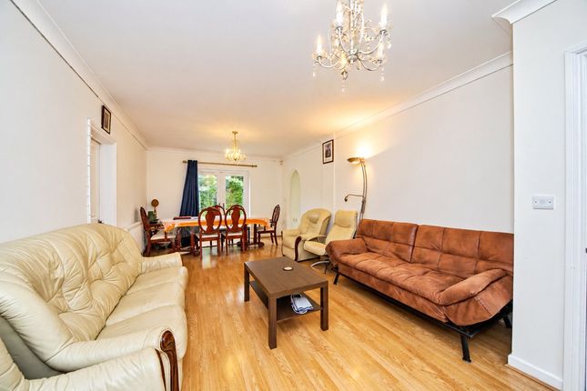 539, Romsey Road, Southampton photo 4