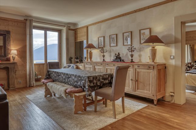 Apartment for sale in Combloux, Haute-Savoie, Rhône-Alpes, France