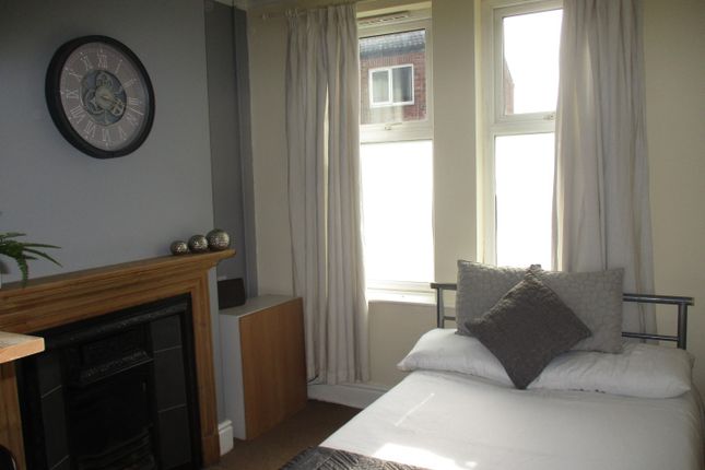 Thumbnail Shared accommodation to rent in Rose Street, York