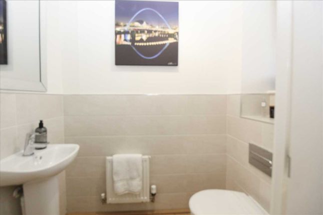 Archerfield Drive, Cramlington photo 5
