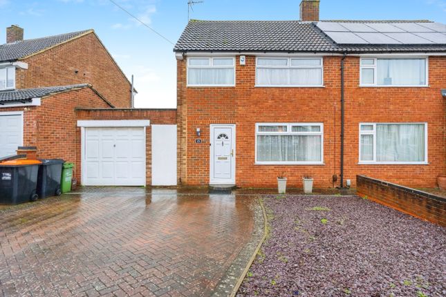Thumbnail Semi-detached house for sale in Walgrave Road, Dunstable