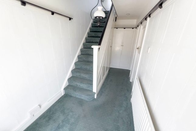 82, Columbia Avenue, Sutton in Ashfield photo 2