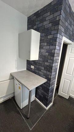 Room 1, 3 Wykeham Street, Liverpool photo 5