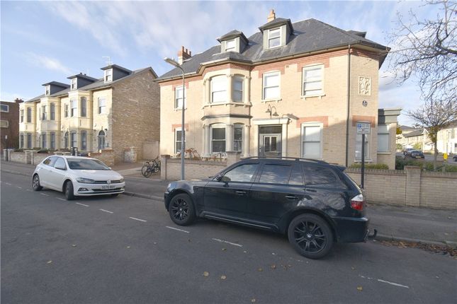 Studio flat on 11, The Newton, Cambridge, £1,150/mo