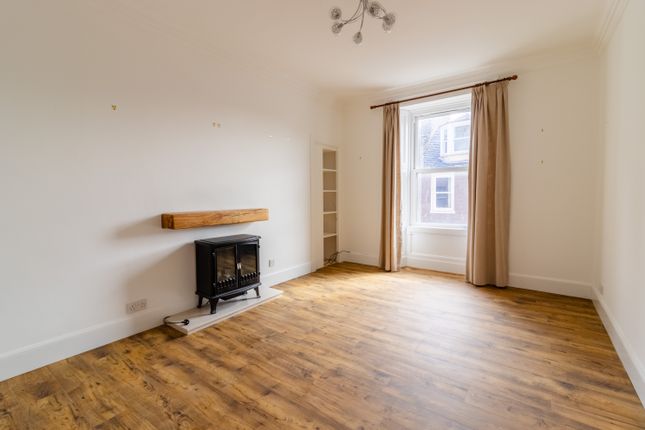 Flat 1, 2a, Castle Street, Montrose photo 3