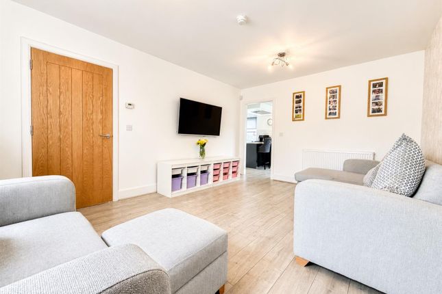9, Easter Hawhill Wynd, Uddingston photo 3