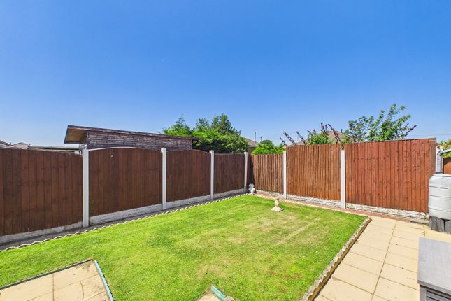 26, Moore Drive, Haydock photo 2