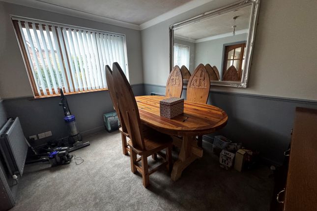 3, Moathouse Close, Stafford photo 3
