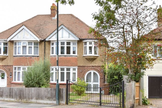 3-bed semi-detached on Pattens Lane, Chatham, £270,000