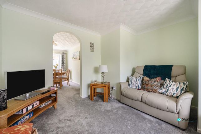 3, Llys Warner, Llanelli photo 2