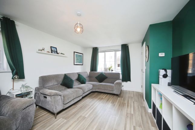 22, Batt Drive, Taunton photo 4