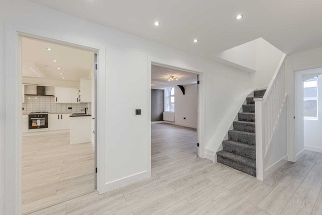 86 Chapel Lane, Stoke-On-Trent photo 3