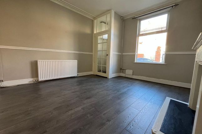 59 Queen Victoria Street, Blackburn photo 3