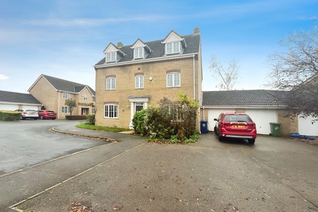 34, Pathfinder Way, Huntingdon photo 3