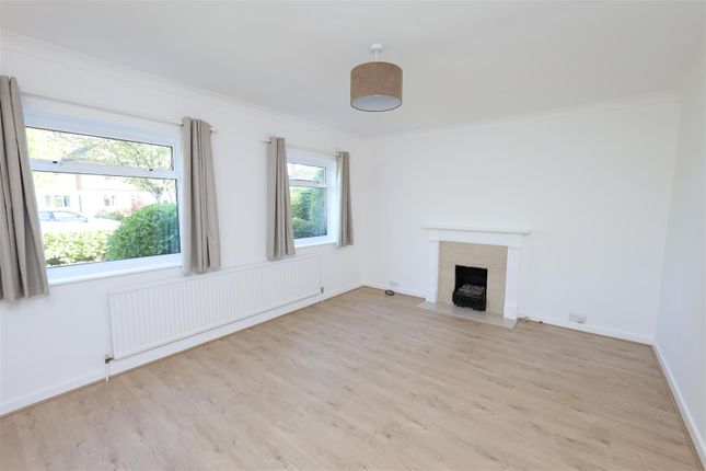 42, Lyndhurst Drive, Sevenoaks photo 3