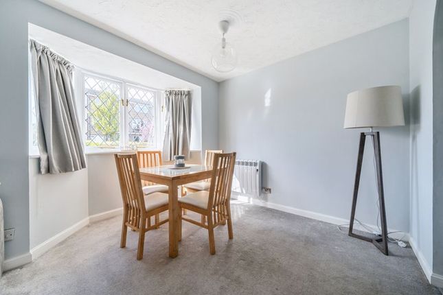 Flat for sale in Parkview Road, London