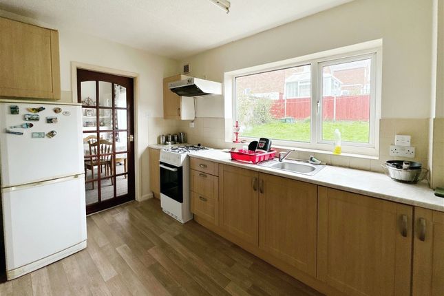 Detached house for sale in Foxcroft Close, Leicester