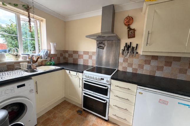 1 Pettiward Close, Stowmarket photo 3