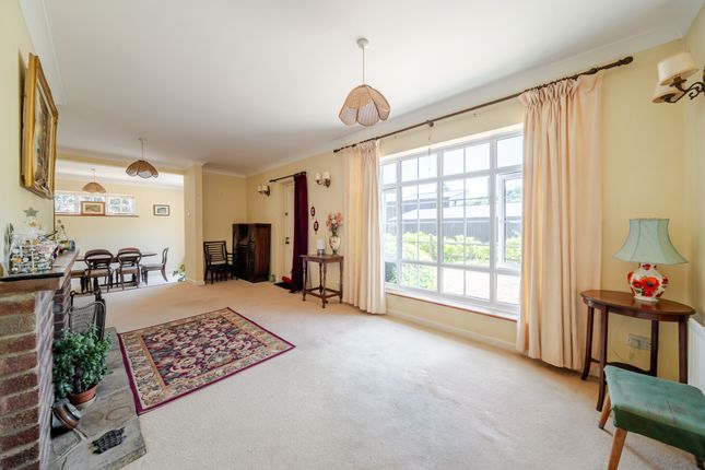 Hunters Lodge, Gracious Street, Selborne photo 3