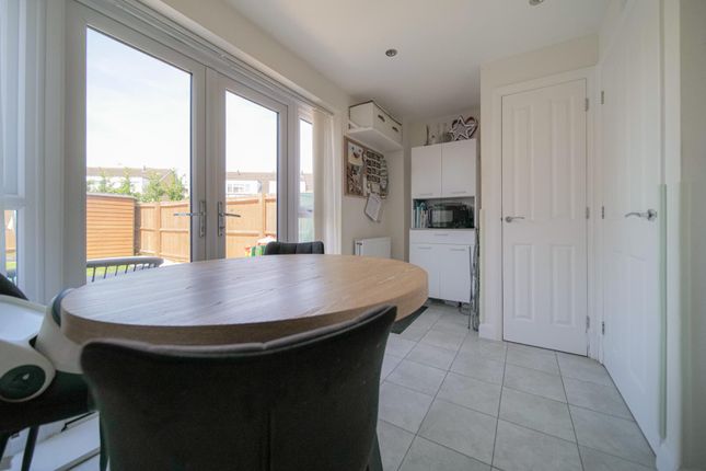 39, Gladstone Road, Melksham photo 4