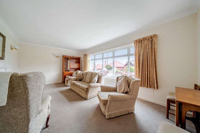 23, Willow Road, Rotherham photo 4