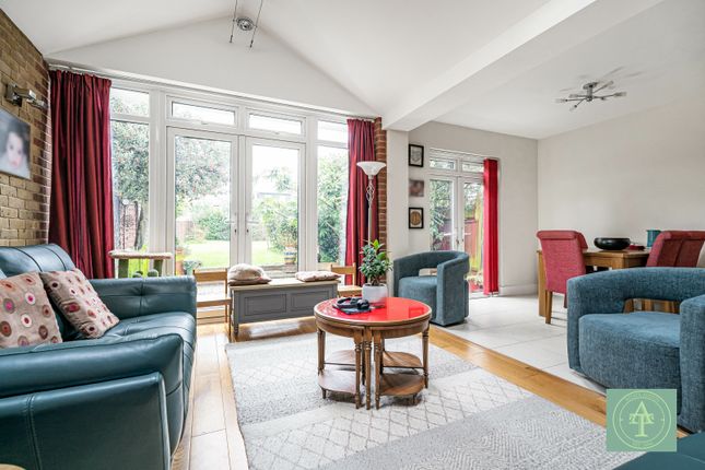 196 Winchmore Hill Road, Winchmore Hill, London photo 3