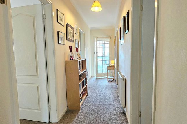 44, Wildacres, Stourbridge photo 4