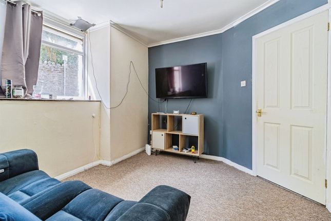 Flat 3, Wellington Court, Waterloo Road, Torquay photo 3