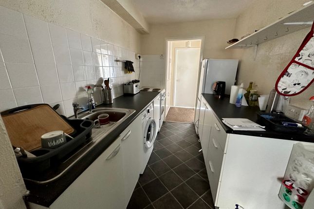 Flat for sale in Rhodesia Court, Bessacarr, Doncaster
