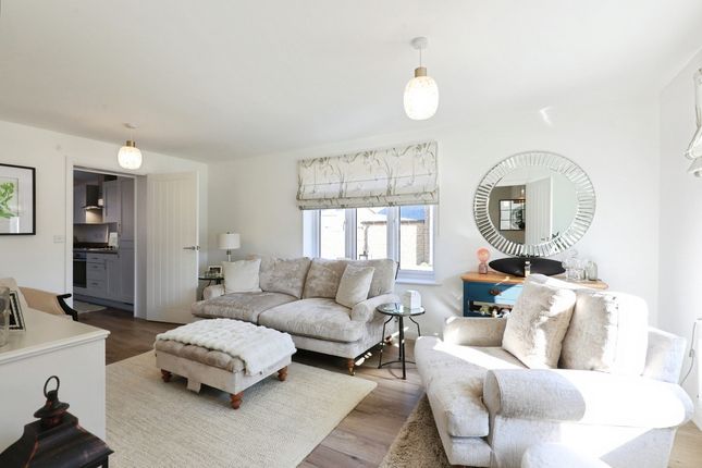 12, Augustus Way, Oxfordshire photo 3