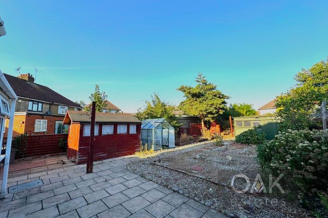 16 Central Avenue, Waltham Cross photo 5