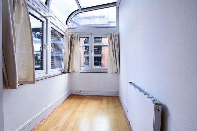 Flat to rent in Beverly House, Park Road, St. John's Wood, London