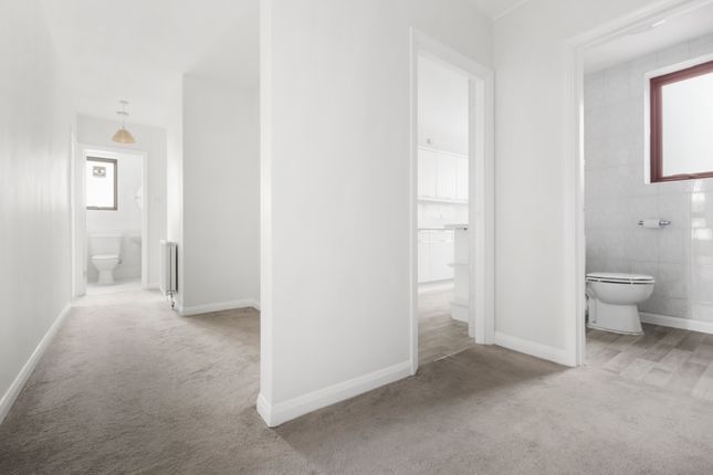 16 Julian Court, 150, Camden Road, London photo 4