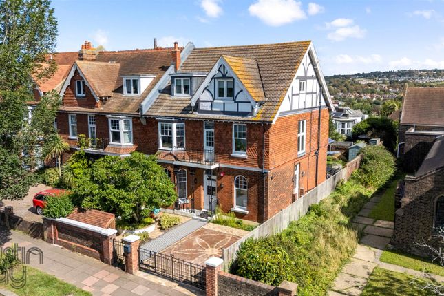 Dyke Road, 274-035.Jpg