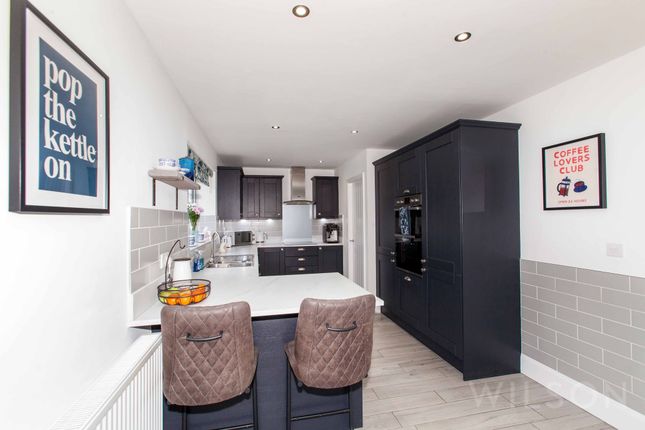 3 Poppleton Croft, Chesterfield photo 4