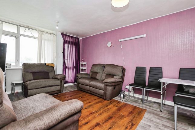 Flat 28, Carisbrooke House, Culmington Road, BIRMINGHAM photo 3