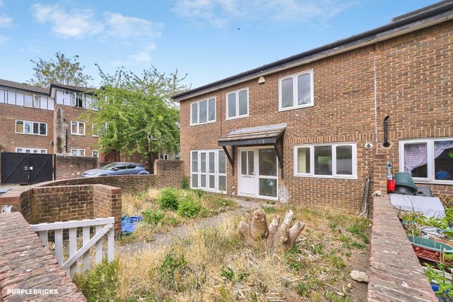 27, Marcus Garvey Way, Brixton photo 3