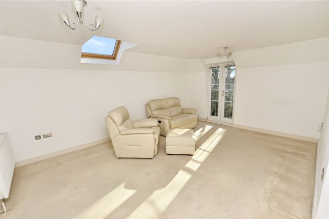 Apartment 12, Hollybrook, 114, Station Road, Ferndown photo 2