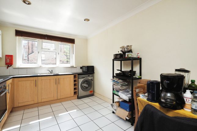 Flat for sale in 89A Forest Road West, Nottingham