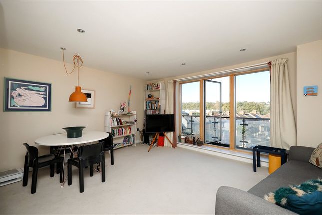 Durnsford Road, London photo 2