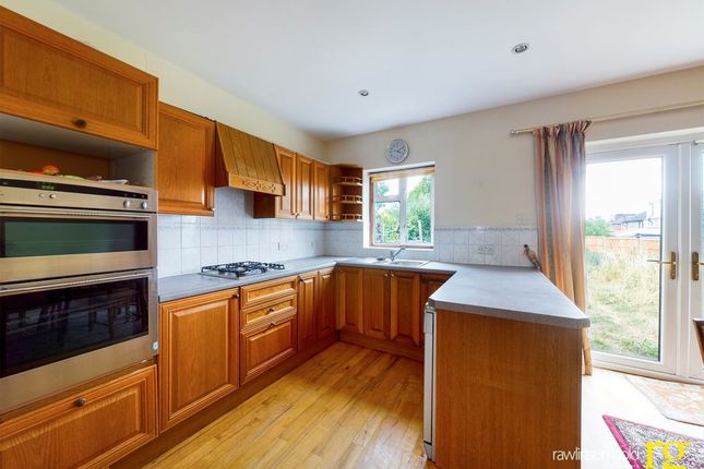 22, Warham Road, Middlesex photo 2
