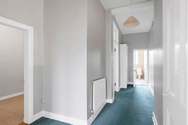 9 (3f2), Comiston Gardens, Edinburgh photo 4